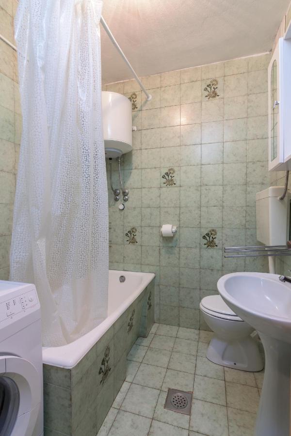 Apartments With A Parking Space Pula - 16053 ภายนอก รูปภาพ